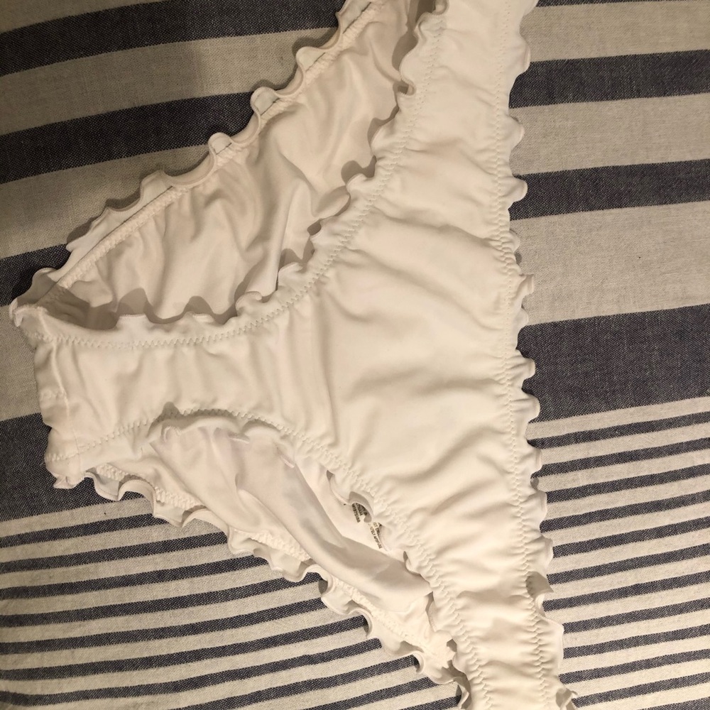 White ruffle ruched bikini bottoms